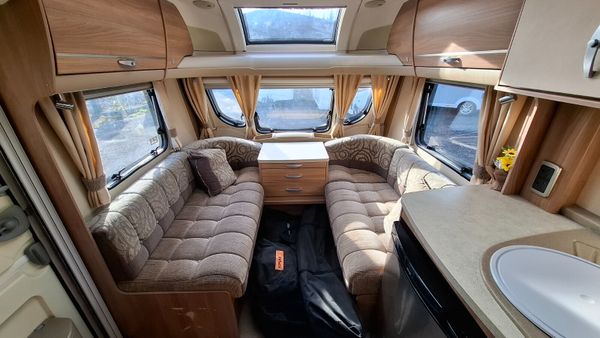 Swift Challenger 565 Fixed Single Beds Caravan 400794196