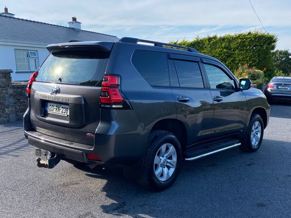 Toyota Land Cruiser 2020 400724181