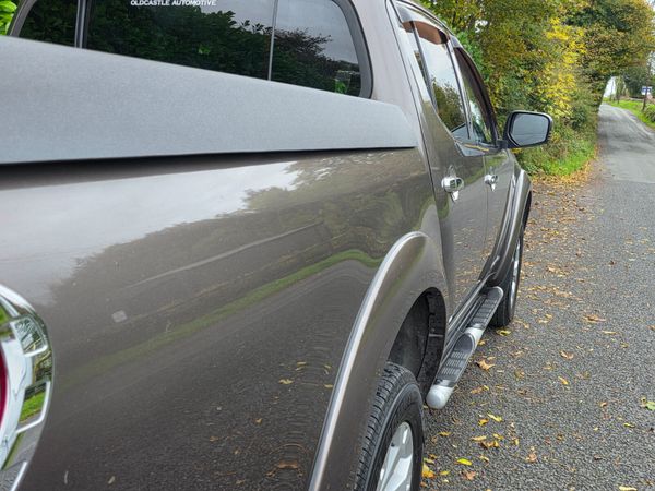 2014 Mitsubishi L200 Barbarian 2.5 DI-D Automatic 400853792