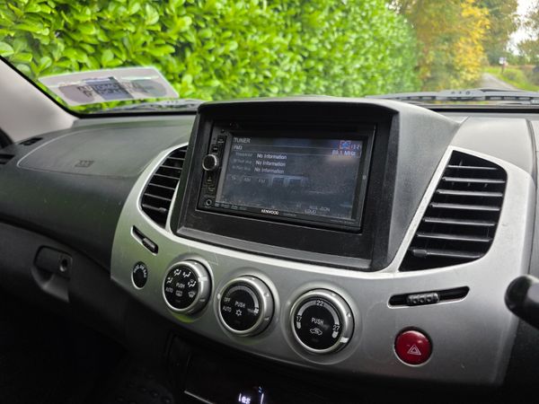2014 Mitsubishi L200 Barbarian 2.5 DI-D Automatic 400853797