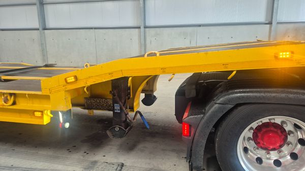 Trailers 400805971