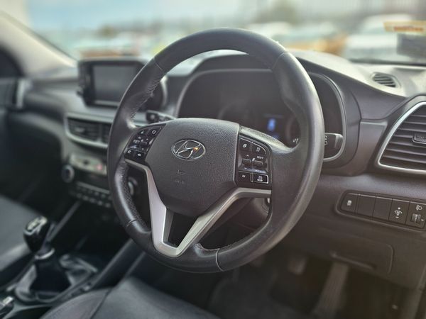 HYUNDAI TUCSON // NO VAT // BIG SPEC 400940088