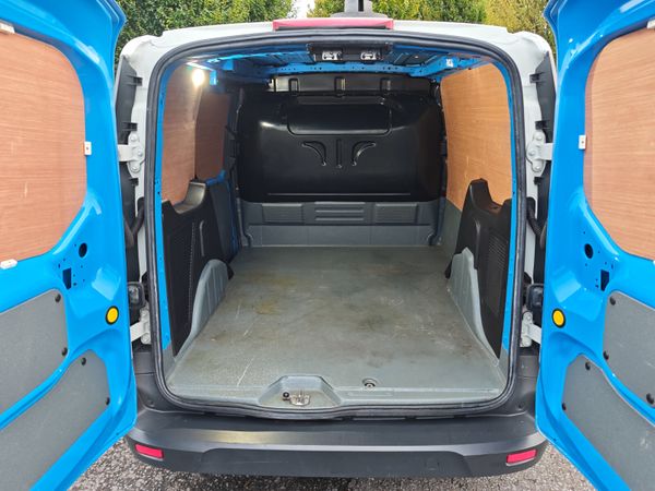 Ford Transit 2018 low km new DOE 400991207