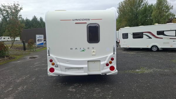 Bailey Unicorn Cordoba 4 Berth Caravan 400933381