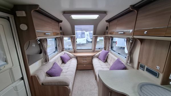 Bailey Unicorn Cordoba 4 Berth Caravan 400933387