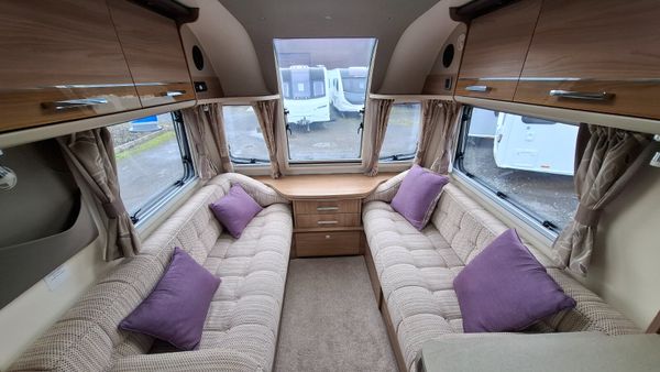 Bailey Unicorn Cordoba 4 Berth Caravan 400933388