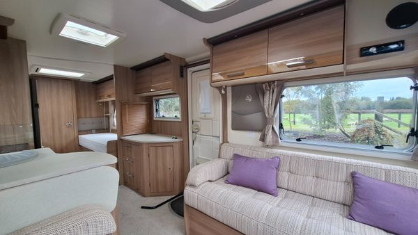 Bailey Unicorn Cordoba 4 Berth Caravan 400933393