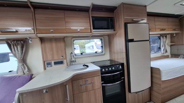 Bailey Unicorn Cordoba 4 Berth Caravan 400933394