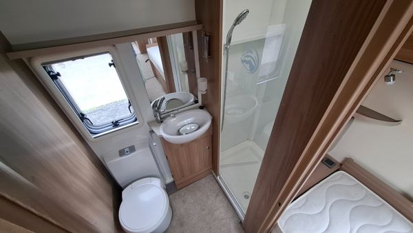 Bailey Unicorn Cordoba 4 Berth Caravan 400933407