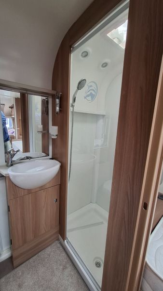 Bailey Unicorn Cordoba 4 Berth Caravan 400933409