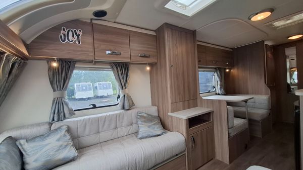 Swift Kudos 6 Berth Caravan 400933842