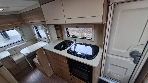 Elddis Xplore 526  6 Berth Caravan 400934696