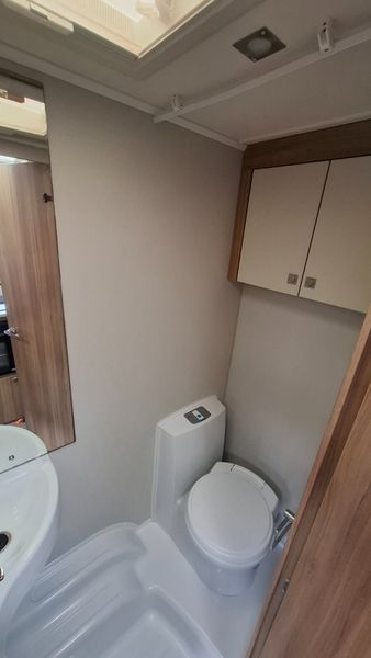 Elddis Xplore 526  6 Berth Caravan 400934701