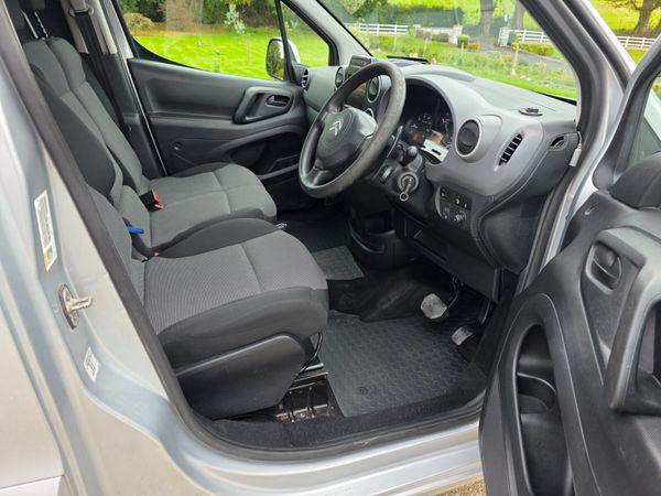 2018 Citroën Berlingo Automatic 401082469
