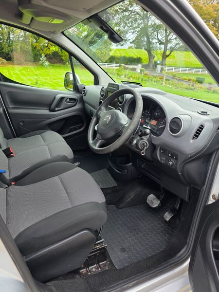 2018 Citroën Berlingo Automatic 401082473