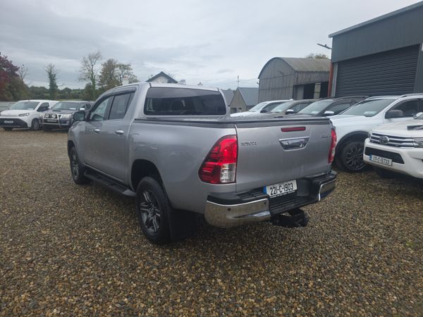 Toyota Hilux 2.8 D4D SR5 401026945