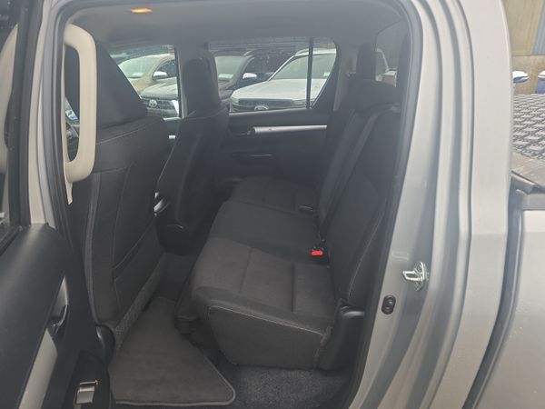 Toyota Hilux 2.8 D4D SR5 401026978