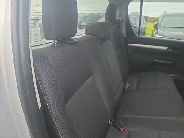 Toyota Hilux 2.8 D4D SR5 401026979