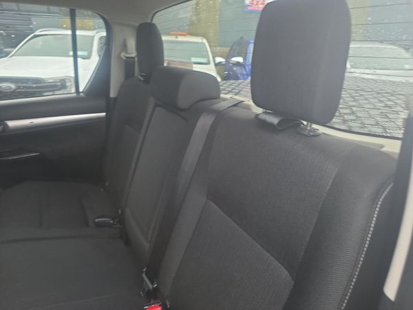 Toyota Hilux 2.8 D4D SR5 401026981