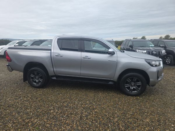 Toyota Hilux 2.8 D4D SR5 401026928