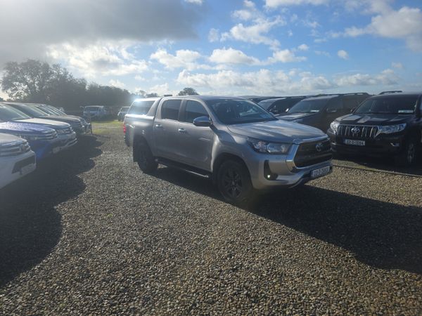 Toyota Hilux 2.8 D4D SR5 Auto 401027362