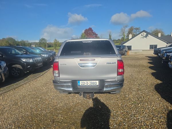 Toyota Hilux 2.8 D4D SR5 Auto 401027395