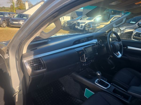 Toyota Hilux 2.8 D4D SR5 Auto 401027411