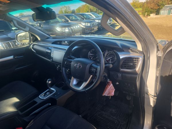 Toyota Hilux 2.8 D4D SR5 Auto 401027412