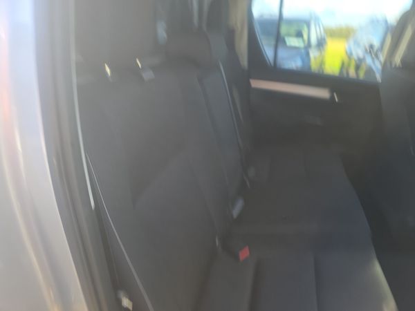 Toyota Hilux 2.8 D4D SR5 Auto 401027415