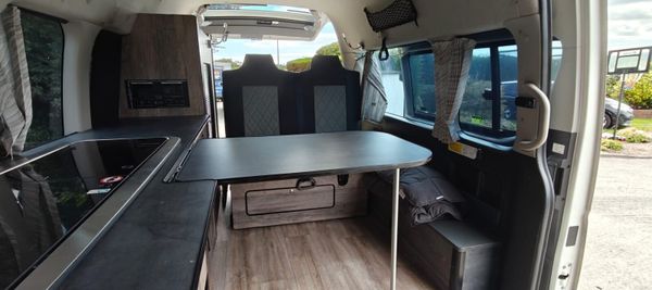 2011 Toyota HiAce Campervan 401032838