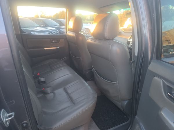 Toyota Hilux 3.0 D4D Invincible 401213449