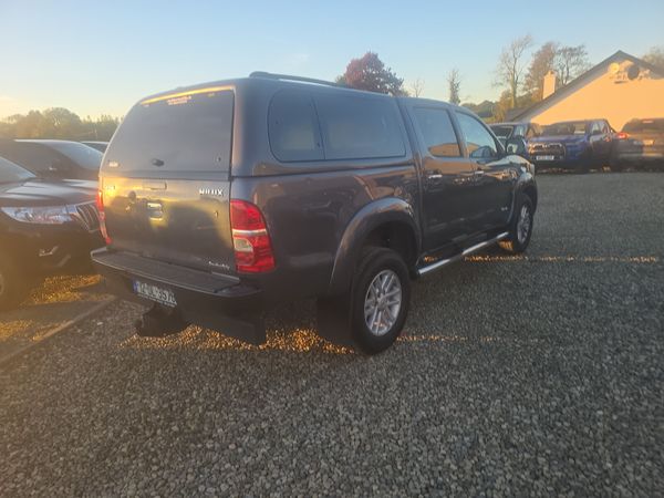 Toyota Hilux 3.0 D4D Invincible 401213430