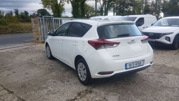Toyota Auris VAN 1.4 DIESEL MINT VAT INVOICE 401415041