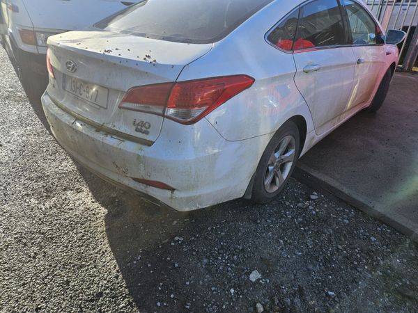 13 hyundai i40 401438410