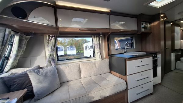 Bailey Unicorn Valencia 4 berth fixed bed 401585790