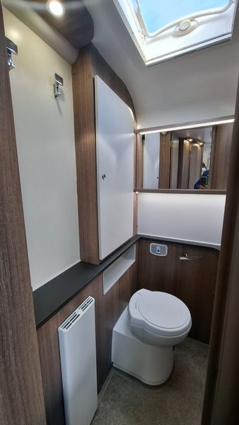 Bailey Unicorn Valencia 4 berth fixed bed 401585799