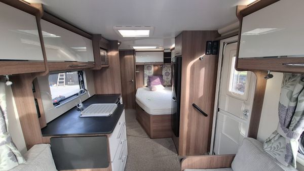 Bailey Unicorn Valencia 4 berth fixed bed 401585802
