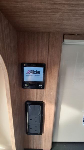 Bailey Unicorn Valencia 4 berth fixed bed 401585803