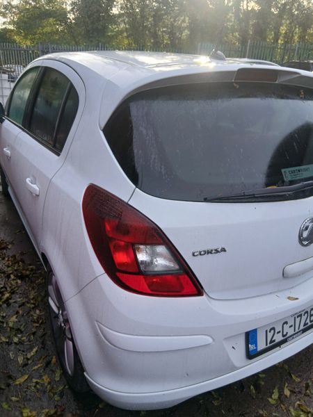 Opel corsa 1.4 sri 401502886
