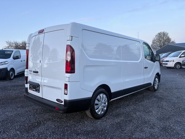 Renault Trafic 401655568