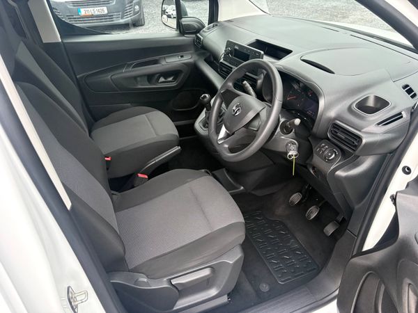 Vauxhall Combo 401612841