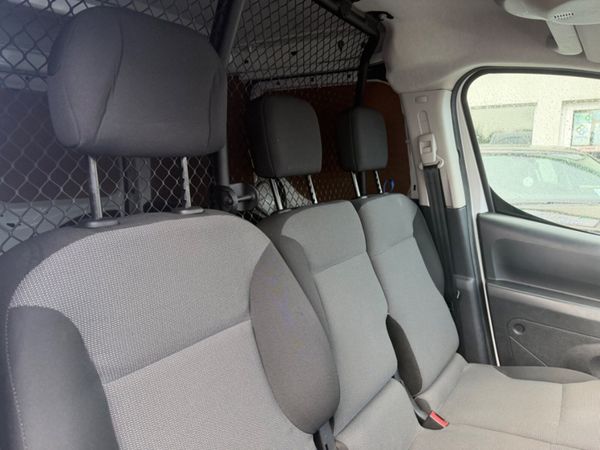 Peugeot Partner Reliable Commercial Van 401915100