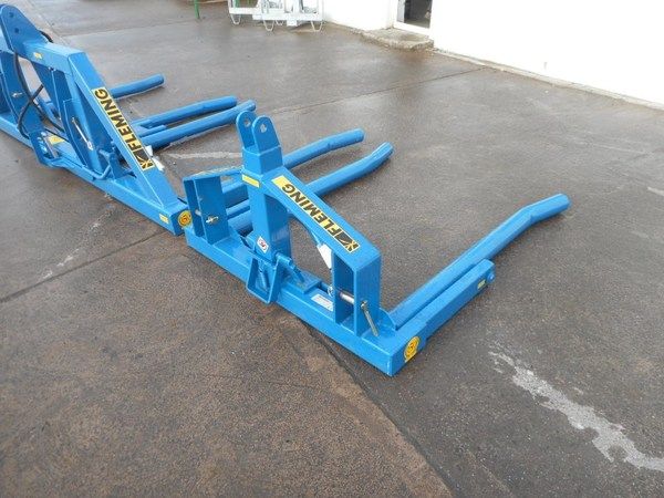 Fleming Single and Double Bale Lifters 53364027